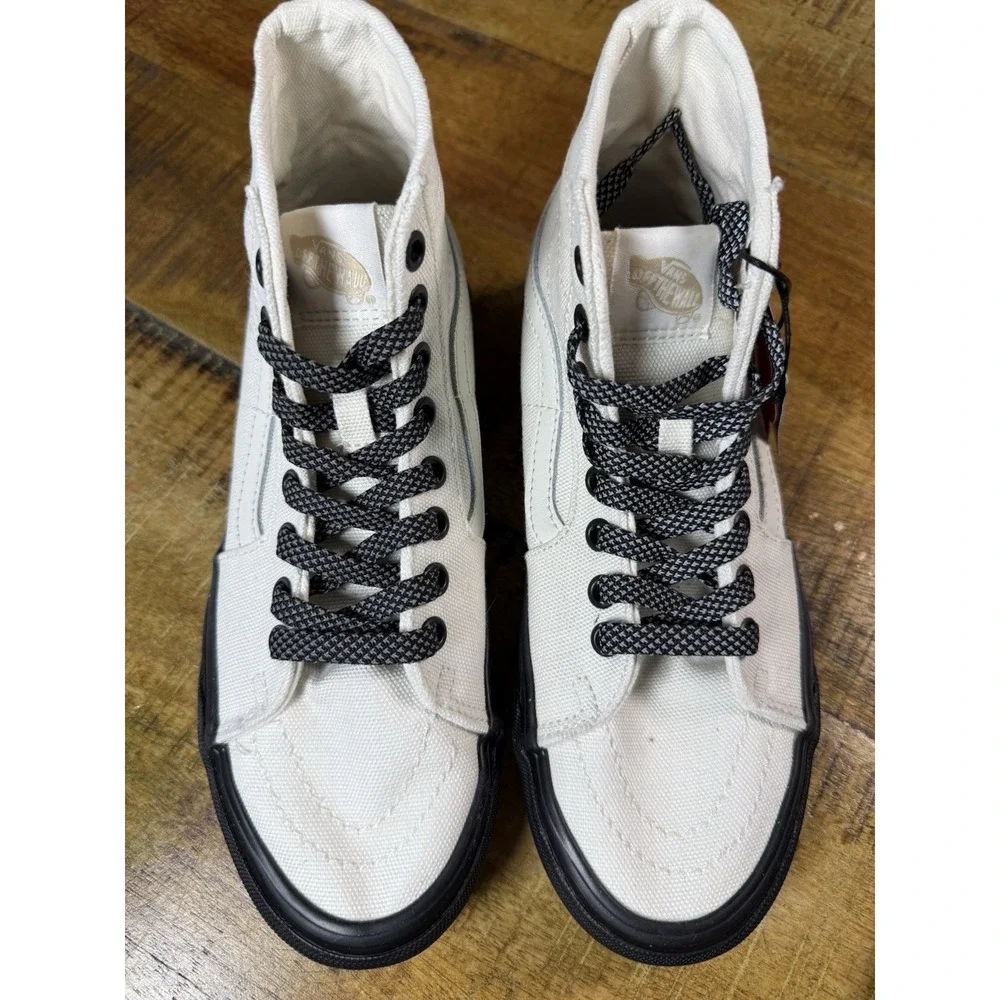Vans Sk8-Hi Sentry‎ Unisex 6.5M/8W White New High Top Lug Sole Sneaker